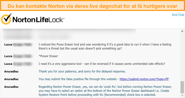 Sk&aelig;rmbillede af en samtale med en Norton-kundesupportagent via live chat.